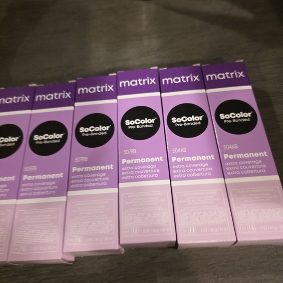 Matrix SoColor Permanent Hair Color - Picture 8 of 10